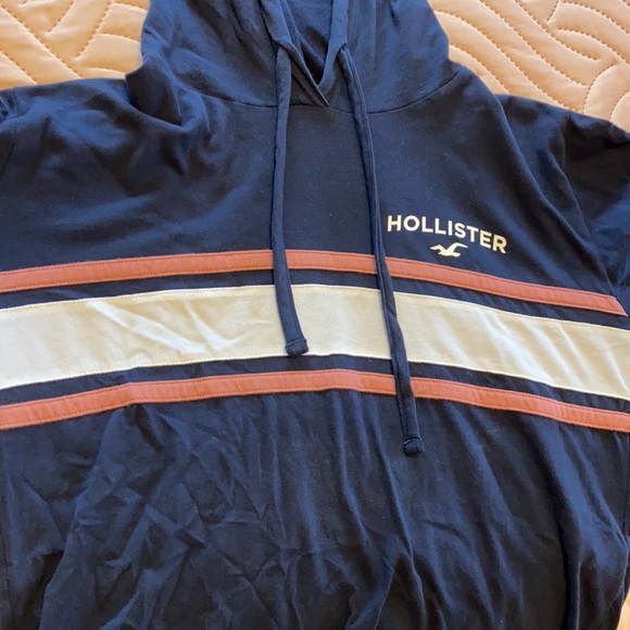 Women’s Hollister Cropped Hoodie - Picture 6 of 6